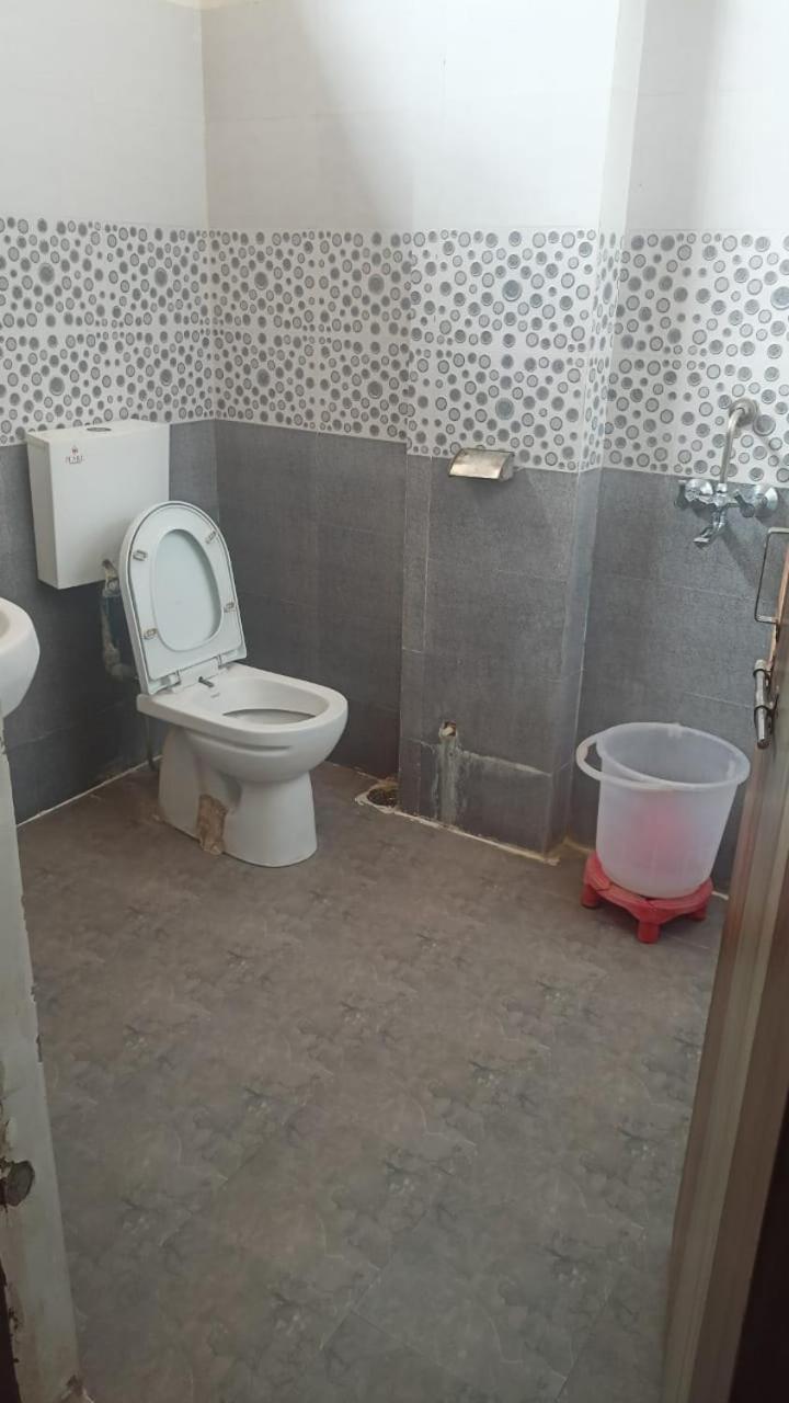 Hotel Shyam Utsav Mirzāpur Eksteriør billede