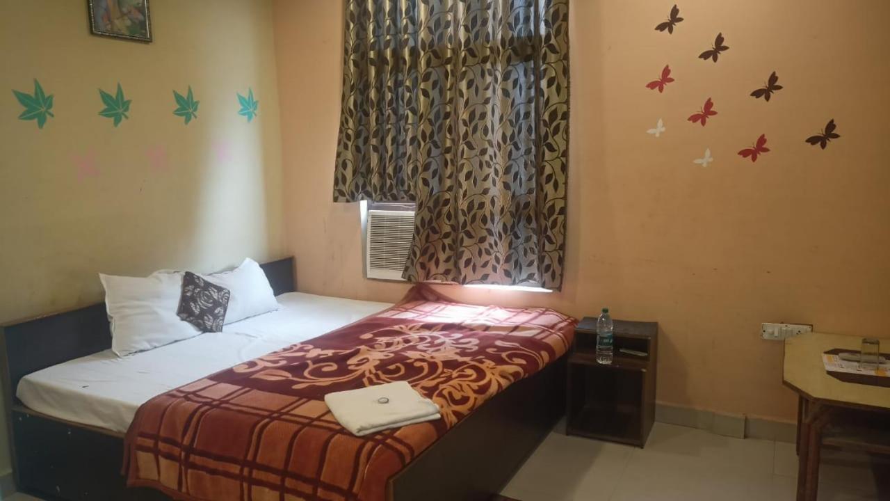 Hotel Shyam Utsav Mirzāpur Eksteriør billede